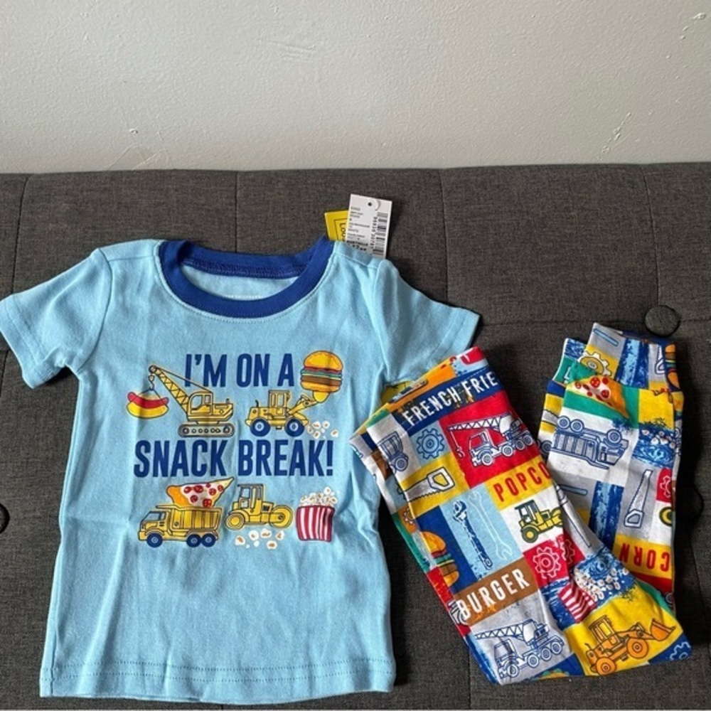 New Boys Truck Pajamas Set  6-9, 9-12, 12-18 months